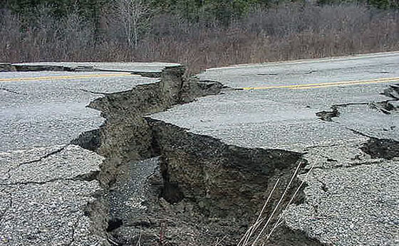 Earthquake Supplies for Vehicles Earthquake-survival-kit