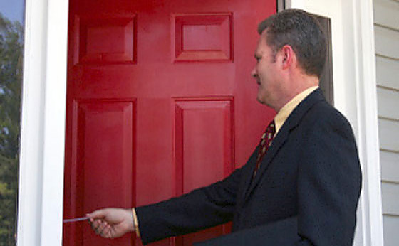 What to do when someone, a stranger, knocks on your door