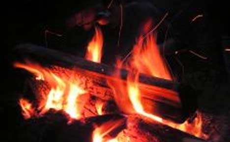 how-to-start-a-fire-with-wet-firewood