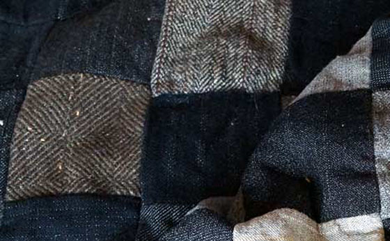 Warmest Blanket Material For Winter — Fleece vs Wool
