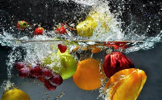 Sanitizing Fruits and Vegetables in a Chlorine Bleach Wash or Spray Bottle