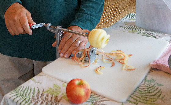 apple-peeler