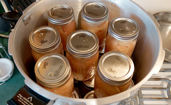 Stacking jars 2025 in pressure canner