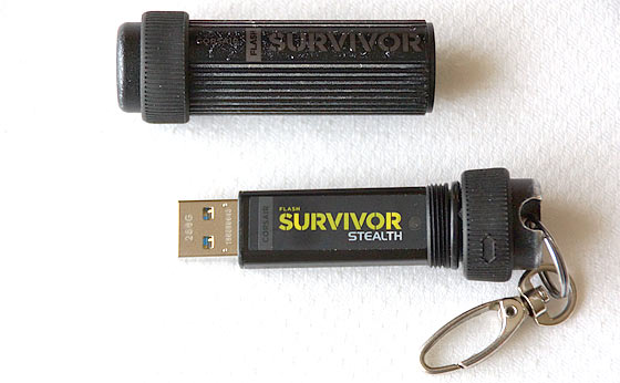 Corsair Survivor Stealth - 32 Go - Clé USB Corsair sur