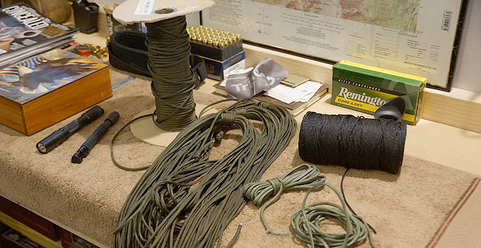 Paracord Survival Kit