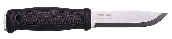 Morakniv full tang knife for batoning wood