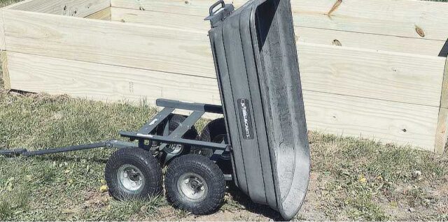 this yard cart can dump